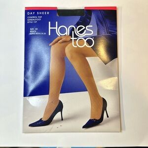 Sheer black pantyhose